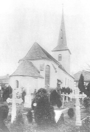 Außenansicht von der Friedhofseite vor 1920