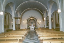 vor der Renovierung mit Blick auf den Altar 1991