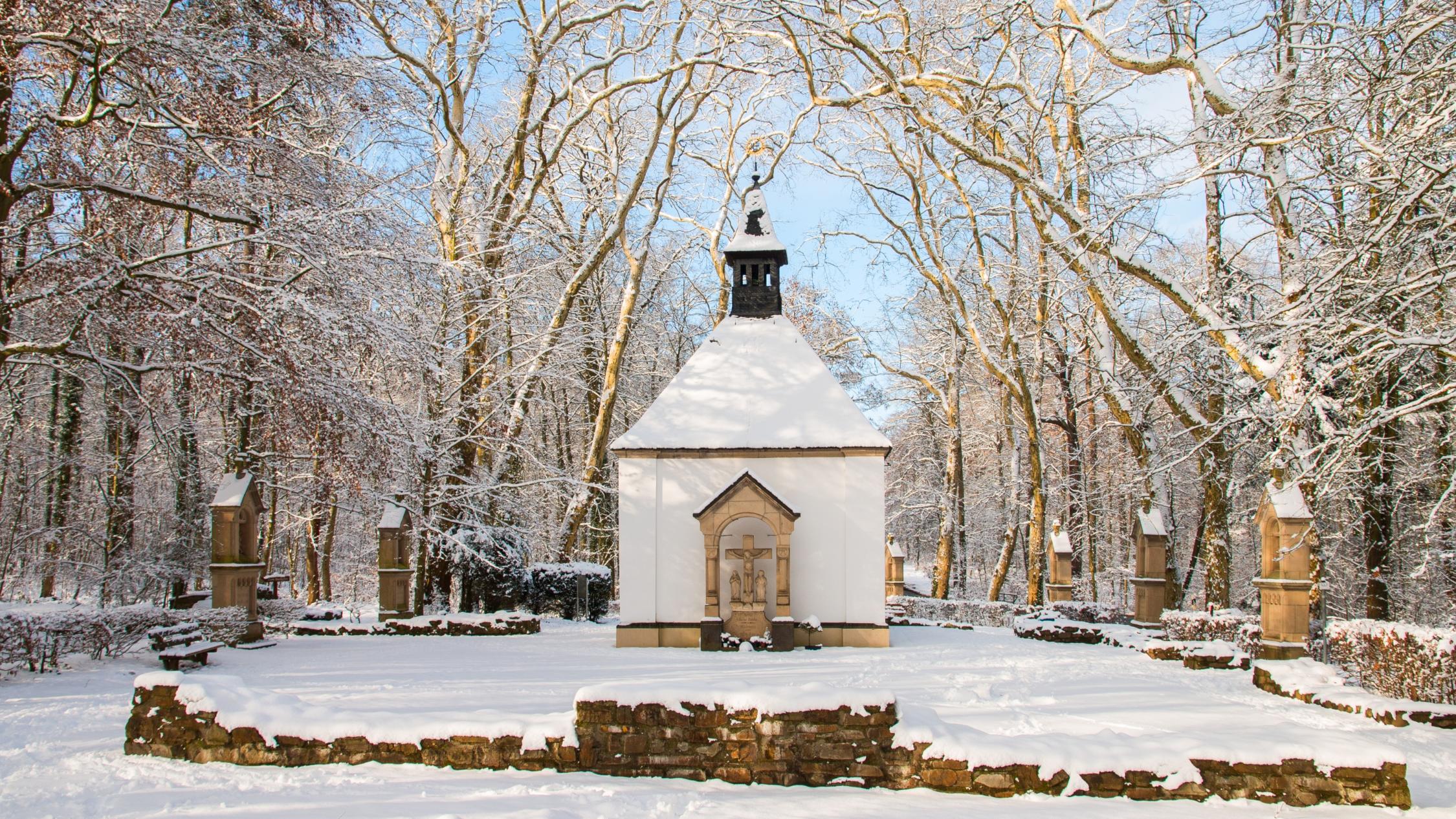 20waldkapelle_winter_c.u.peters