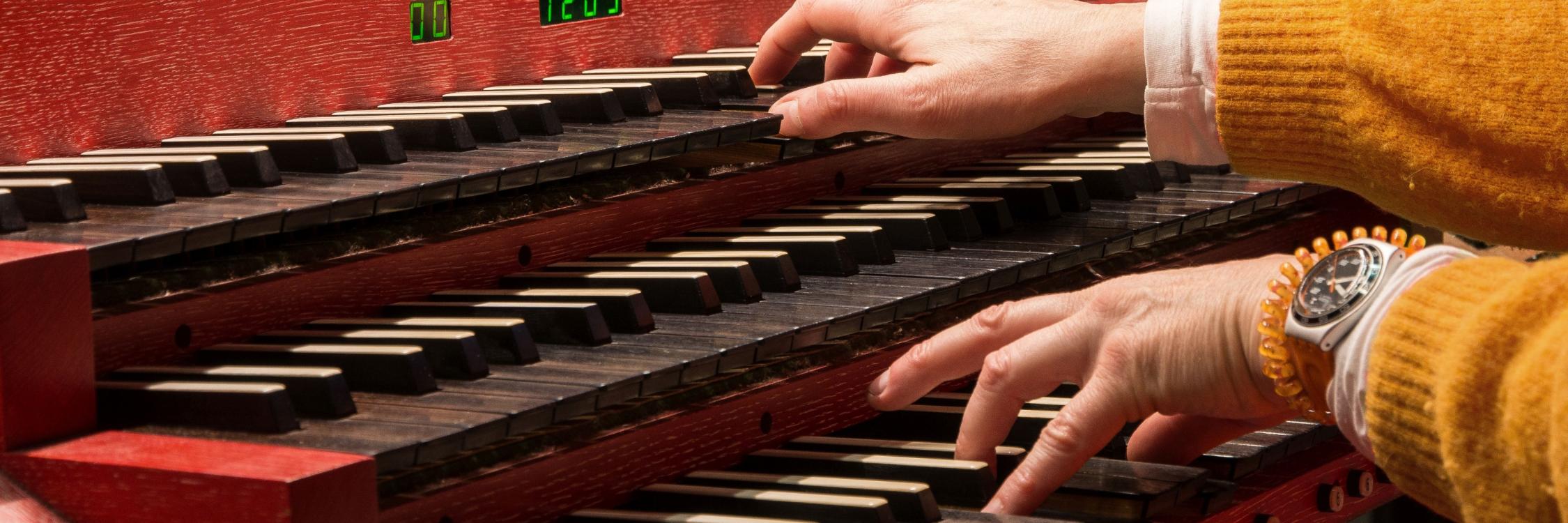 Tastatur Rieger Orgel Pfarrkirche Rheinbach