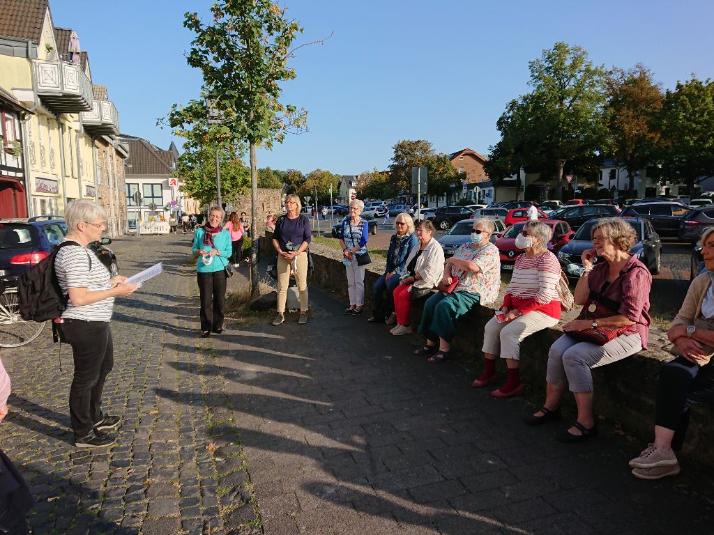 kfd-Pilgerinnenweg Station fairer Handel