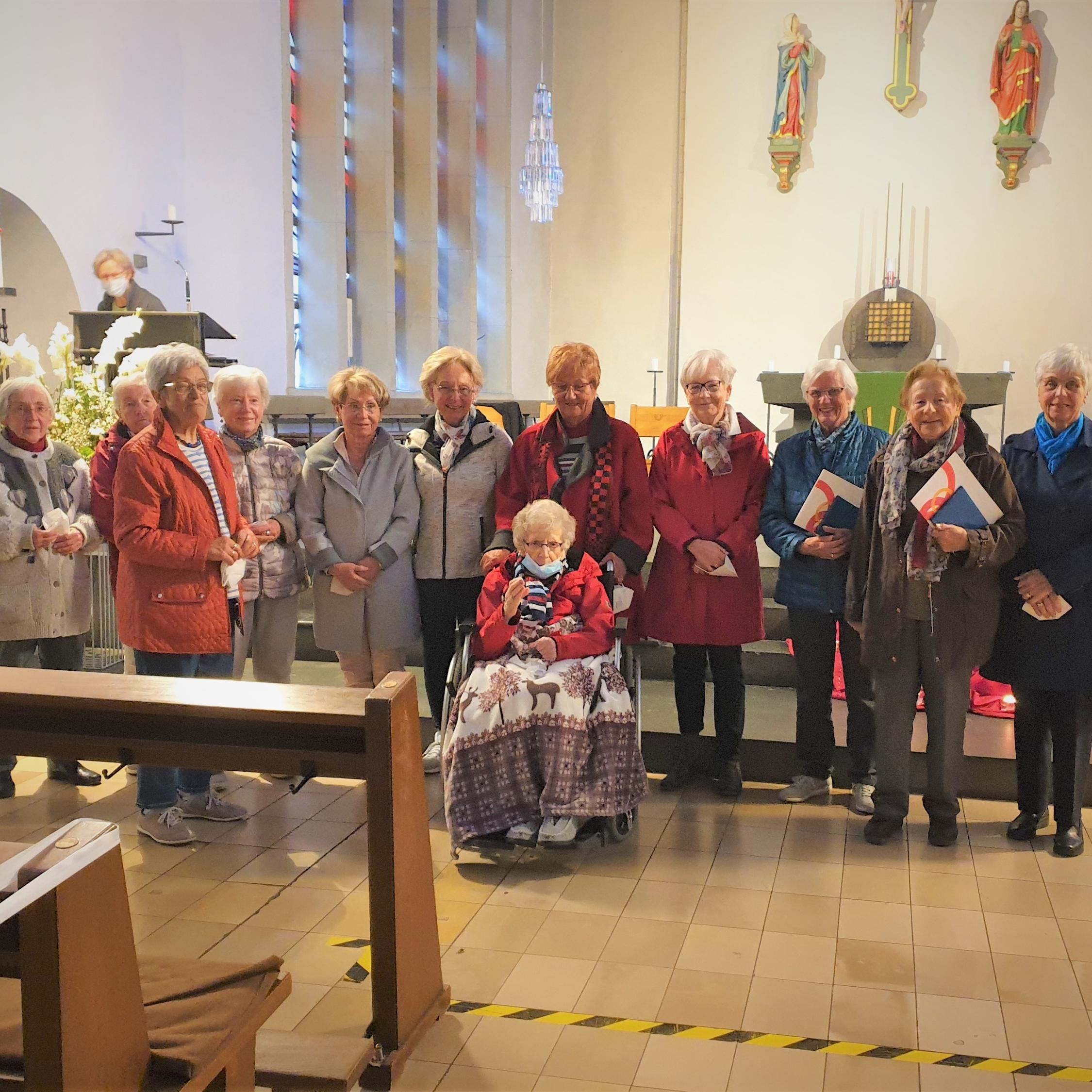 kfd Ehrung der Jubilarinnen